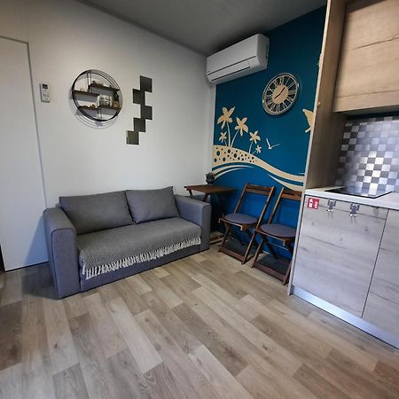Sand & Relax Privlaka - Mobile Home Gloria Экстерьер фото