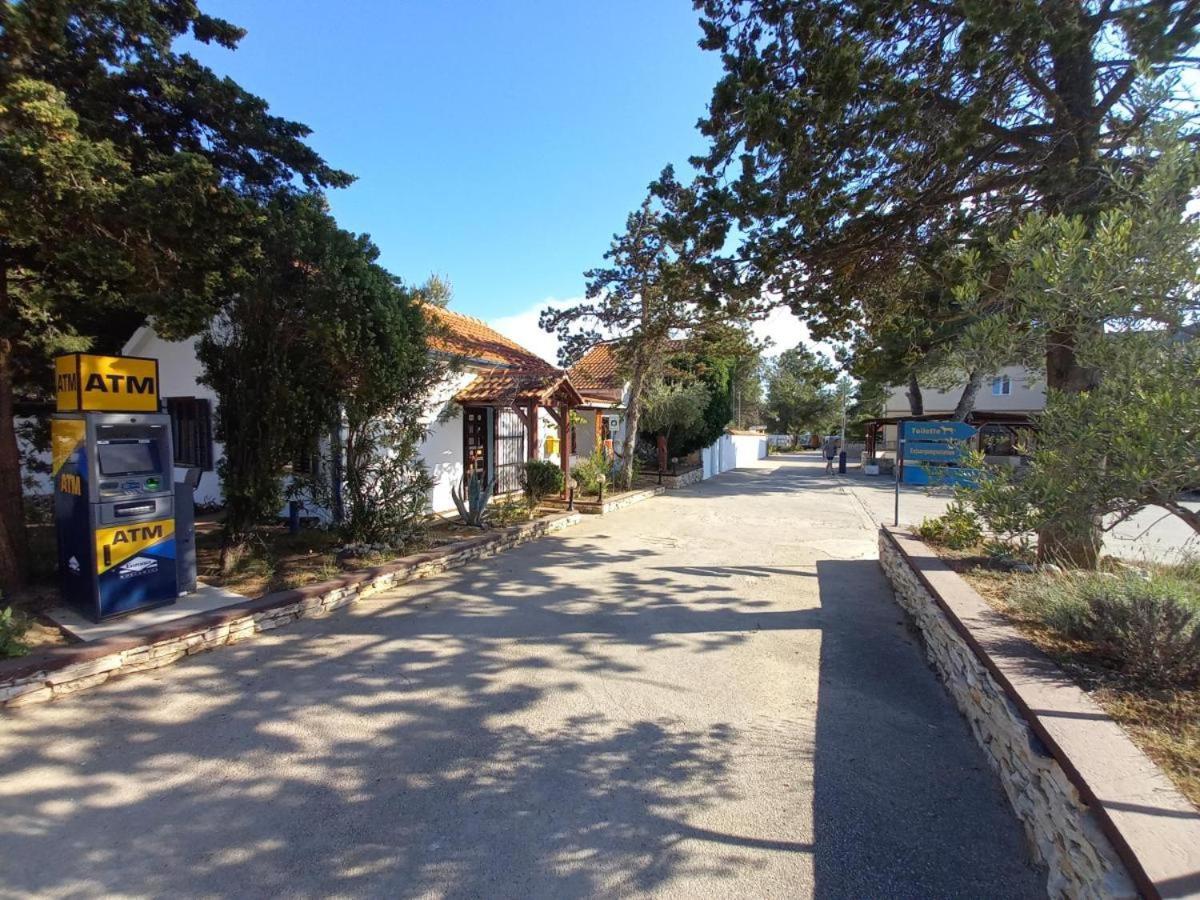 Sand & Relax Privlaka - Mobile Home Gloria Экстерьер фото