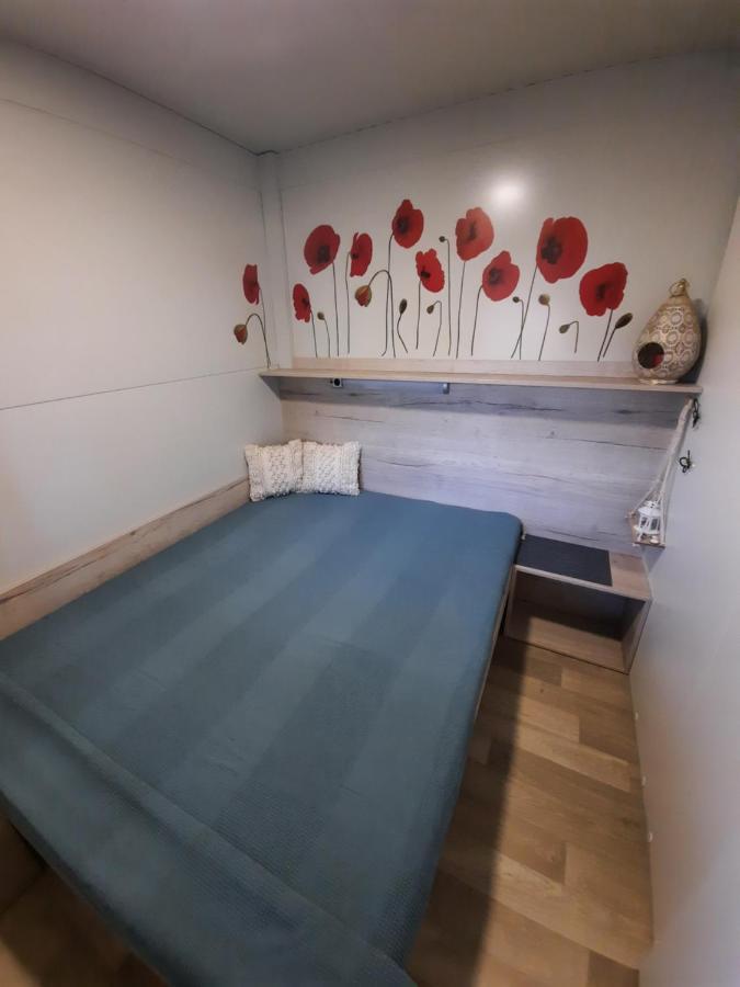 Sand & Relax Privlaka - Mobile Home Gloria Экстерьер фото